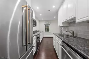 364 E Ridgewood Ave, Ridgewood, NJ 07508 - Photo 6