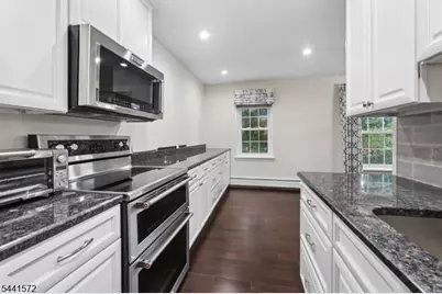 364 East Ridgewood Ave #3, Ridgewood, NJ 07508 - Photo 8