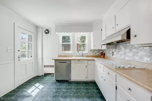 15 Pierson St, Bloomfield, NJ 07003 - Photo 18