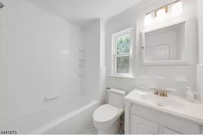 15 Pierson St, Bloomfield, NJ 07003 - Photo 32