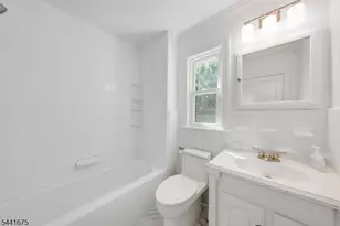 15 Pierson St, Bloomfield, NJ 07003 - Photo 32