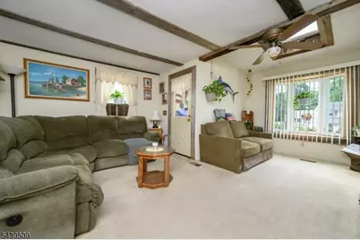 202 Grove St, North Plainfield, NJ 07060 - Photo 4