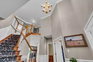 8 Steeplechase Ln, Franklin Township, NJ 08802 - Photo 2