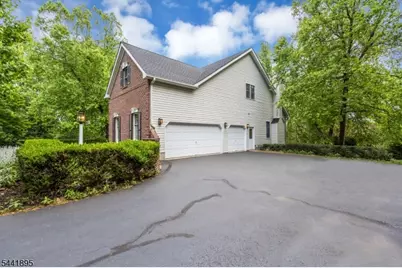 8 Steeplechase Ln, Franklin Township, NJ 08802 - Photo 30