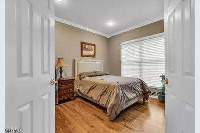8 Steeplechase Ln, Franklin Township, NJ 08802 - Photo 8