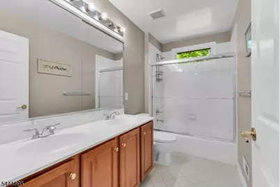 8 Steeplechase Ln, Franklin Township, NJ 08802 - Photo 14