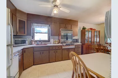 206 Boulevard, Kenilworth, NJ 07033 - Photo 10