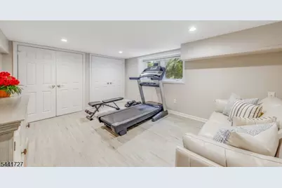 38 Hilltop Ter, Chatham Township, NJ 07928 - Photo 40