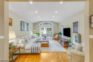 38 Hilltop Terrace, Chatham Township, NJ 07928 - Photo 4