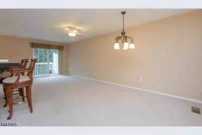 2404 Vantage Ct, Denville, NJ 07834 - Photo 4