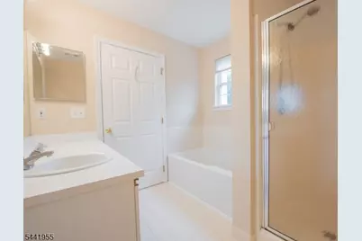 2404 Vantage Ct, Denville, NJ 07834 - Photo 22