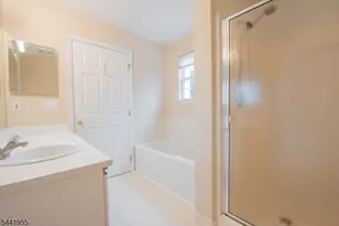 2404 Vantage Ct, Denville, NJ 07834 - Photo 22