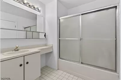 169 Castle Ridge Dr, East Hanover Township, NJ 07936 - Photo 22