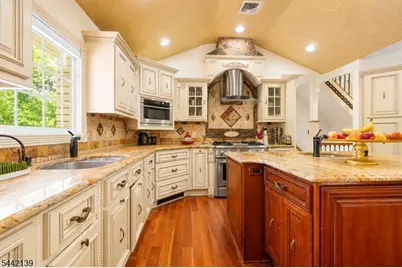 9 Old Jacksonville Rd, Montville Township, NJ 07082 - Photo 8
