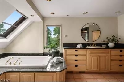 3 Overlook Ave, West Orange Township, NJ 07052 - Photo 16