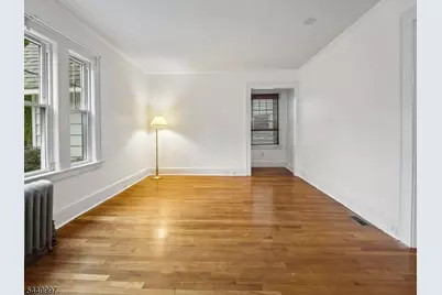 485 Valley Rd #1, Montclair, NJ 07043 - Photo 4