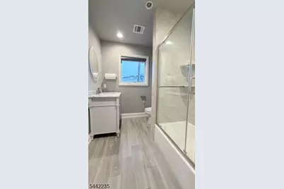 211 Main St #3, Butler, NJ 07405 - Photo 4