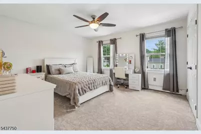 1 York Pl, North Caldwell, NJ 07006 - Photo 24
