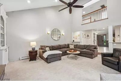 1 York Pl, North Caldwell, NJ 07006 - Photo 8
