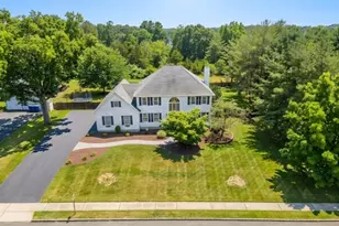 24 Powelson Dr, Hillsborough Township, NJ 08844 - Photo 2
