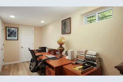2650 Mountain Ave, Scotch Plains Township, NJ 07076 - Photo 18
