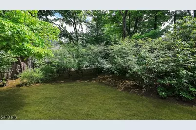 2650 Mountain Ave, Scotch Plains Township, NJ 07076 - Photo 32