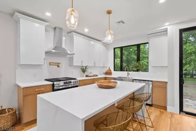 307 Hillside Ave, Nutley, NJ 07110 - Photo 12
