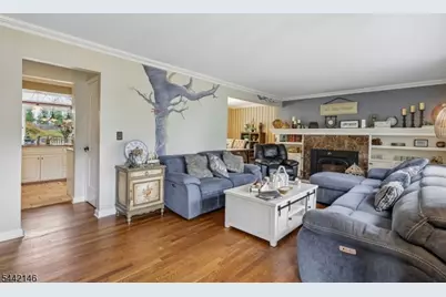 49 Pancake Hollow Dr, Wayne, NJ 07470 - Photo 4