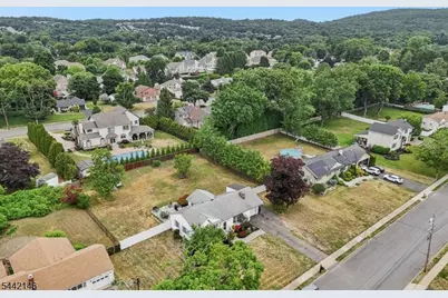 49 Pancake Hollow Dr, Wayne, NJ 07470 - Photo 36