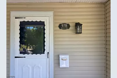 978 Kenyon Ave, Plainfield, NJ 07060 - Photo 2