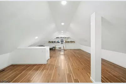 23 Broadview Ave, Maplewood, NJ 07040 - Photo 38