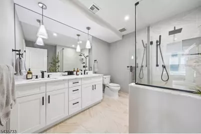 9 Farrand St, Bloomfield Twp., NJ 07003 - Photo 14