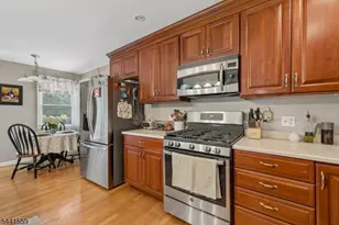 26 Maclennon Pl, Fanwood, NJ 07023 - Photo 6
