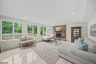 25 Lord Stirling Dr, Parsippany, NJ 07054 - Photo 18