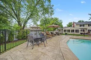 25 Lord Stirling Dr, Parsippany, NJ 07054 - Photo 46