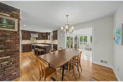 25 Lord Stirling Dr, Parsippany, NJ 07054 - Photo 16