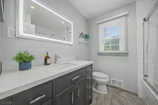 25 Lord Stirling Dr, Parsippany, NJ 07054 - Photo 28