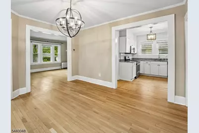 485 Valley Rd #2, Montclair, NJ 07043 - Photo 6