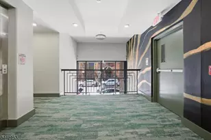21 Lincoln Park, Newark, NJ 07102 - Photo 18