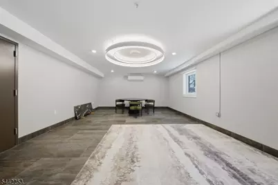 21 Lincoln Park #101, Newark, NJ 07102 - Photo 32
