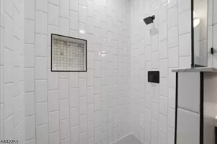 21 Lincoln Park, Newark, NJ 07102 - Photo 14