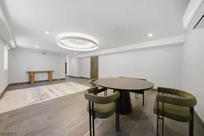 21 Lincoln Park #101, Newark, NJ 07102 - Photo 34