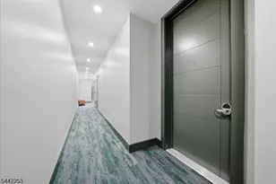 21 Lincoln Park, Newark, NJ 07102 - Photo 18