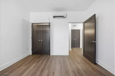 21 Lincoln Park #101, Newark, NJ 07102 - Photo 16