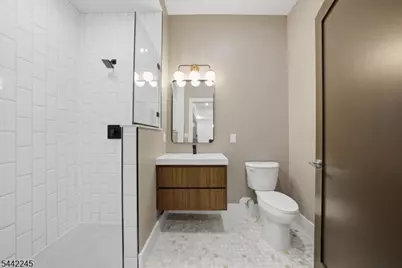 21 Lincoln Park #302, Newark, NJ 07102 - Photo 18