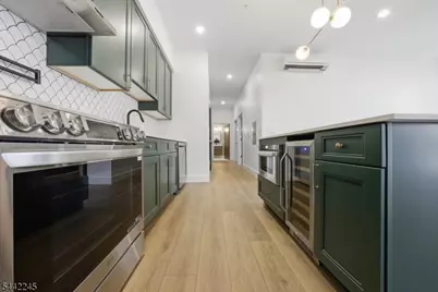 21 Lincoln Park #302, Newark, NJ 07102 - Photo 6