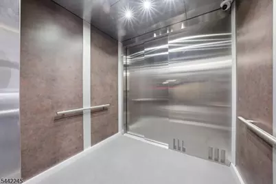 21 Lincoln Park #302, Newark, NJ 07102 - Photo 32