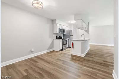 111 Aimwick Ct, Franklin Township, NJ 08873 - Photo 16