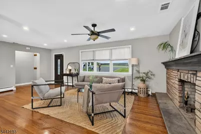 475 Rifle Camp Rd, Woodland Park, NJ 07424 - Photo 4