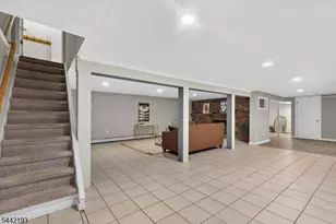 475 Rifle Camp Rd, Woodland Park, NJ 07424 - Photo 20